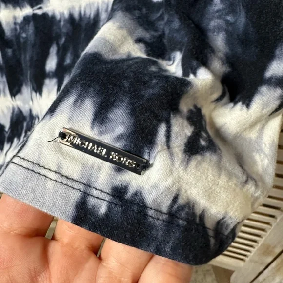 Michael Kors Tie Dye Tee - Picture 6 of 6